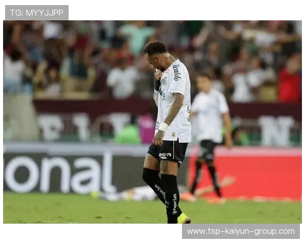 内马尔灵巧分球洞穿全场:足球场上的大师级魔术 内马尔灵巧分球洞穿全场:足球场上的大师级魔术